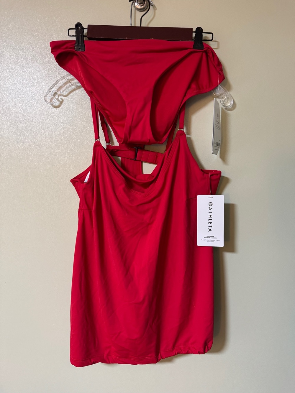 Athleta Red Bra Size Tankini Top with Matching Bottoms 36D/DD & M Bottom